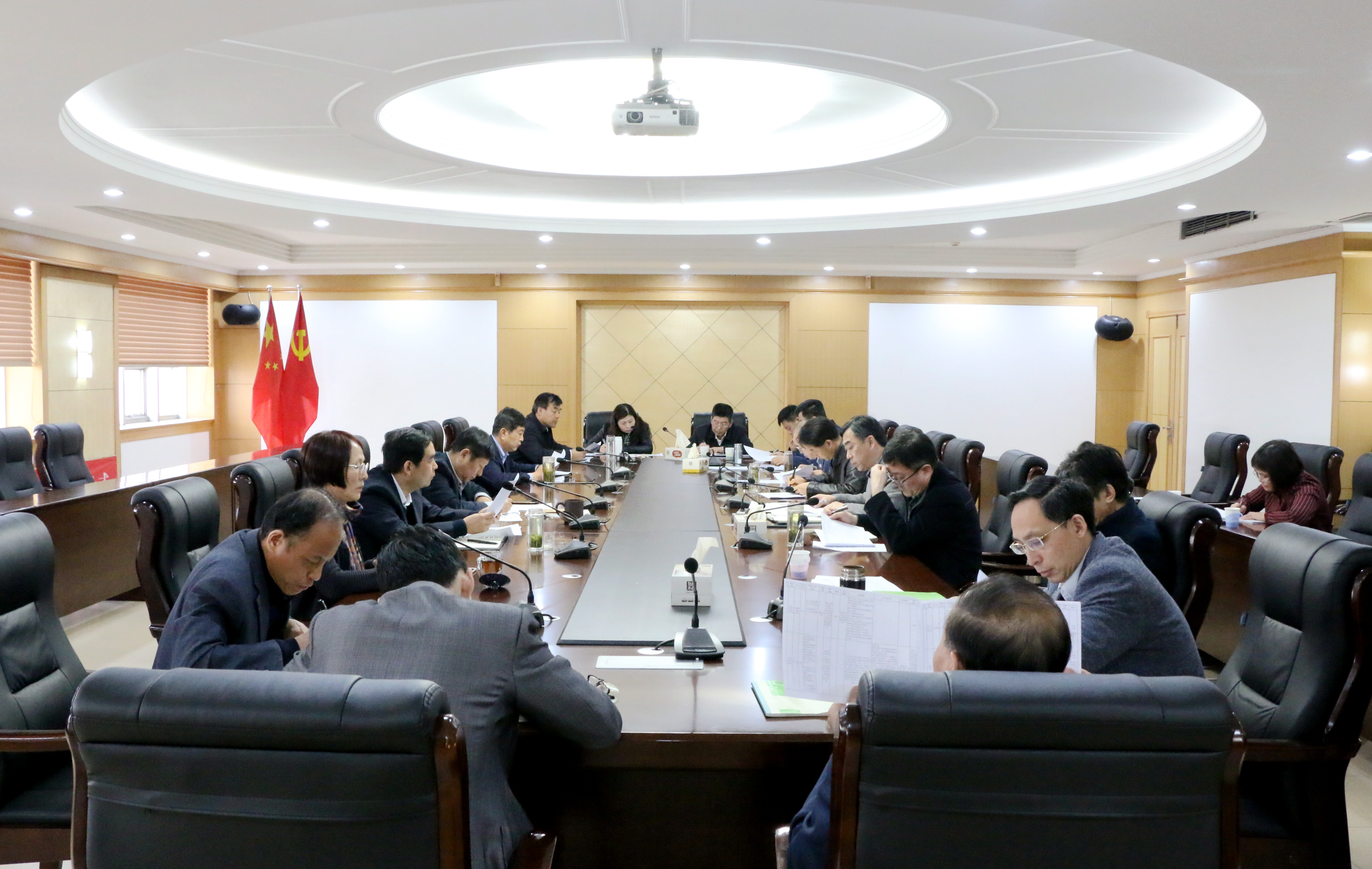 学校人才工作领导小组会议召开